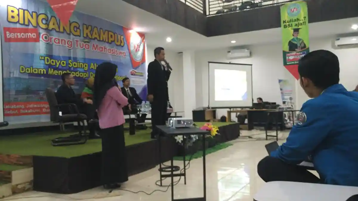 BSI Persiapkan Mahasiswa Hadapi MEA