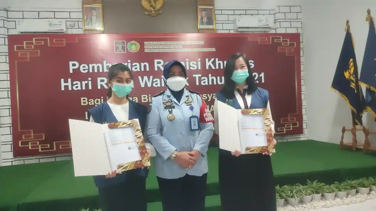 5 Warga Binaan di Lapas Perempuan Klas II A Jakarta Dapat Remisi Hari Raya Waisak