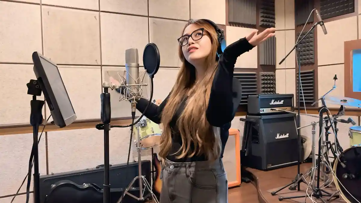 Kisah Schatzi, Host Live TikTok Ternama di Indonesia, Pernah Dinyinyirin, Kini Punya Lagu Sendiri