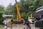 PROSES-EVAKUASI-TRUK-Penampakan-arus-lalu-dasi-d-lancar.jpg