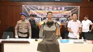 tunjukan-barang-bukti-baju-korban-dugaan-pelecehan-seksual-oleh-abang-iparnya.jpg
