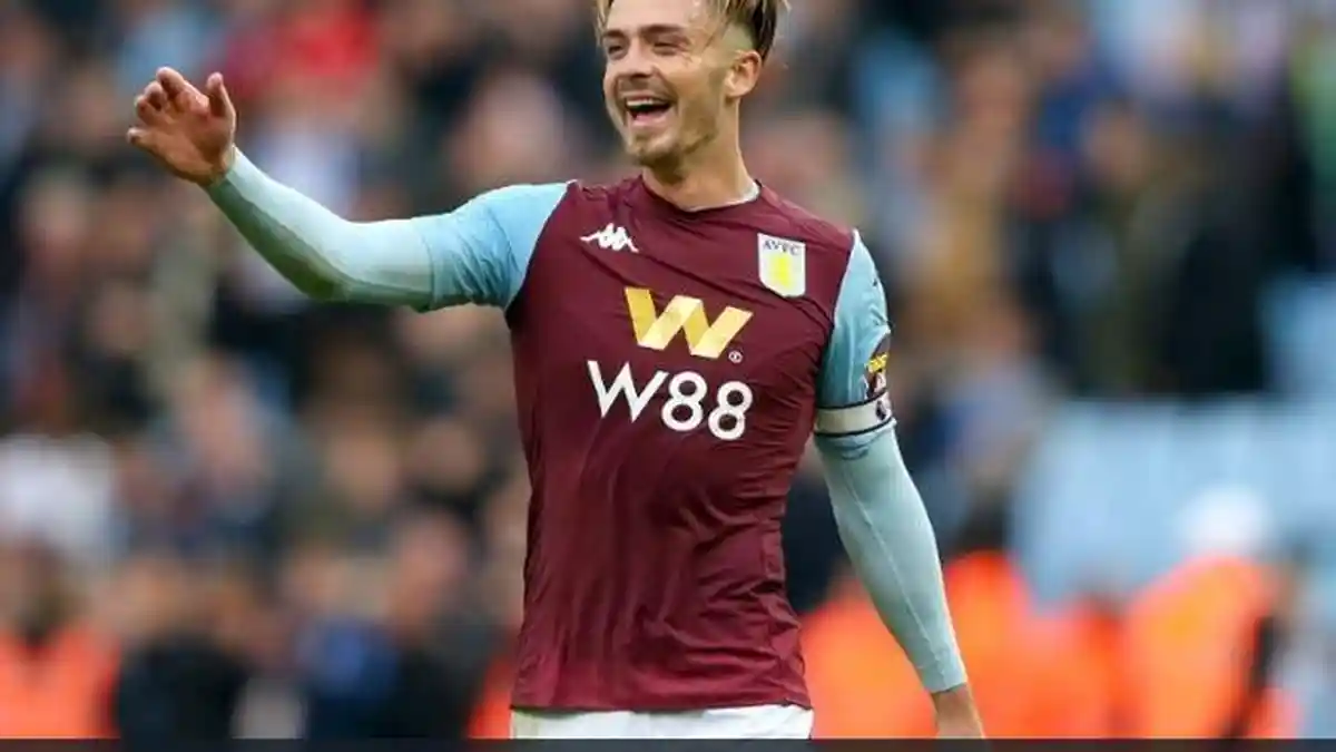 Manchester United Sodorkan Dua Pemain Buat Ambil Playmaker Aston Villa