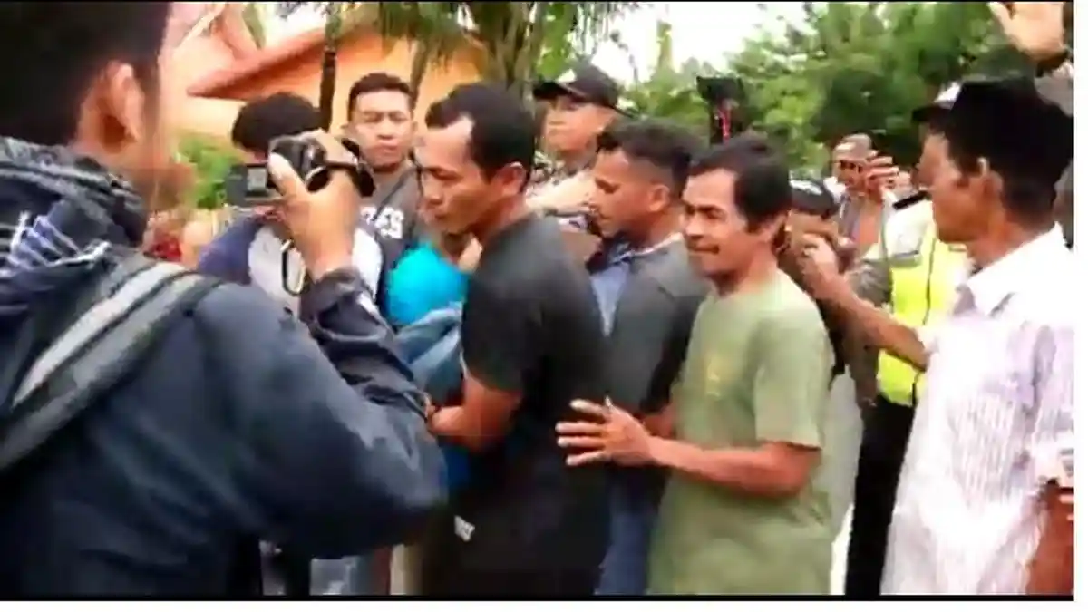 4 Bulan Disandera Kelompok Abu Sayyaf, Samsul Saguni Digotong Warga saat Tiba di Majene