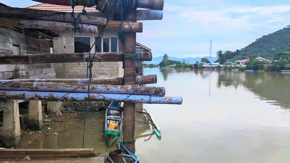 BREAKING NEWS : Penemuan Mayat Mengapung di Sungai Gorontalo