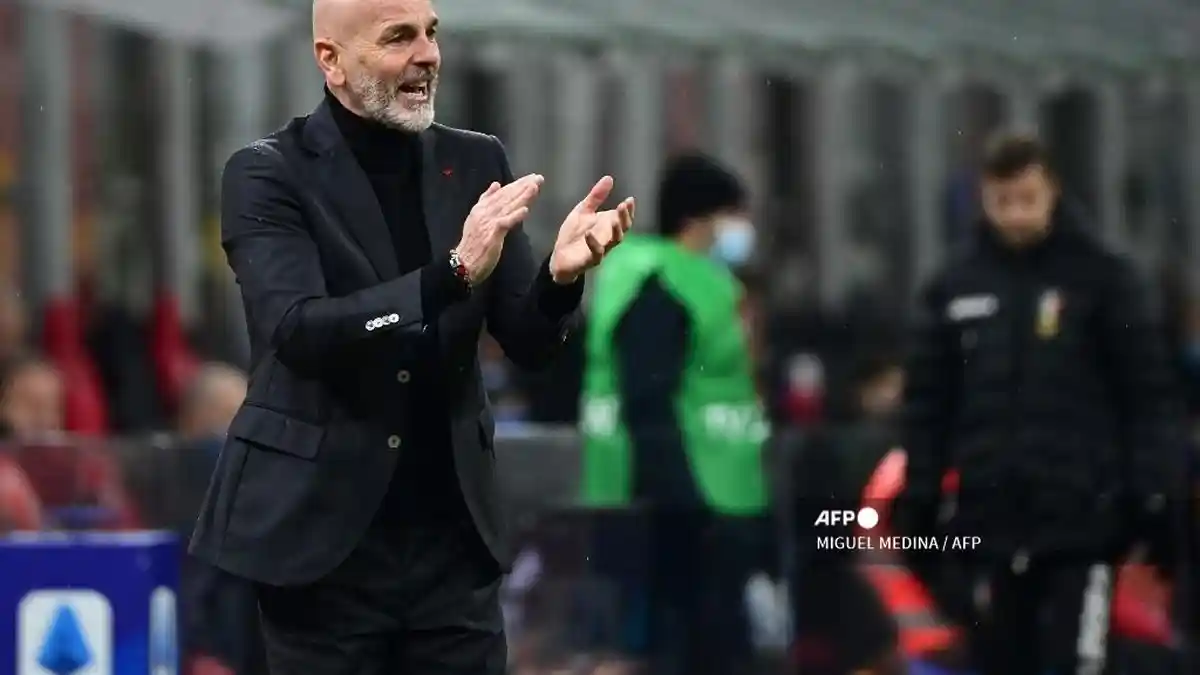 Stefano Pioli, Menyatukan AC Milan, Isu Ralf Rangnick, Dukungan Gazidis dan Ibrahimovic