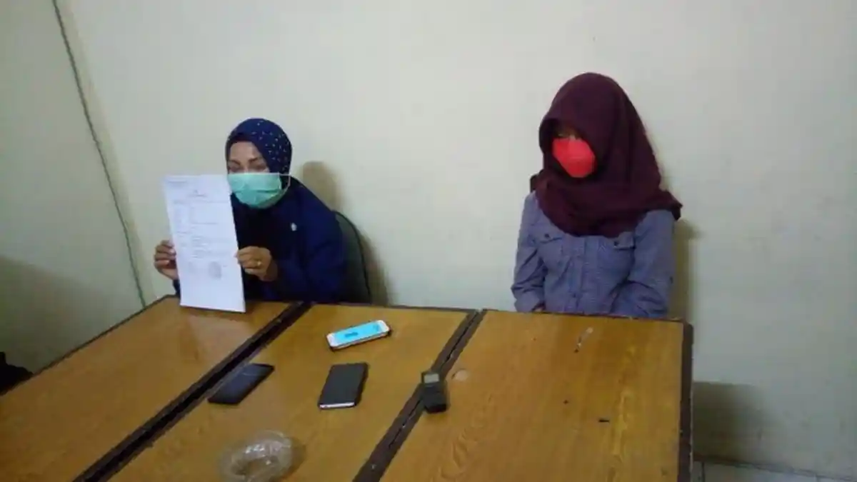 Guru Bimbingan Konseling Hamili Siswinya