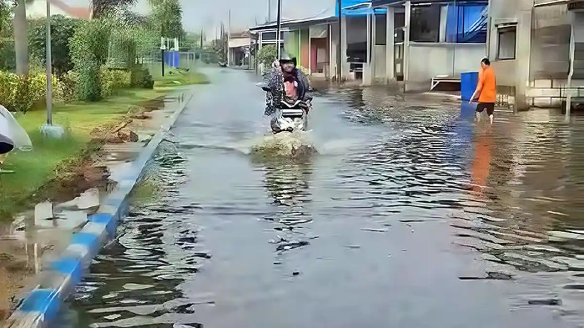 Banjir Kembali Rendam Kedungbanteng Sidoarjo, Sekolah Libur Belajar Daring