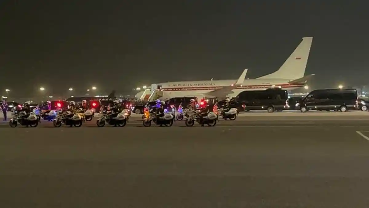 Presiden Prabowo Subianto Tiba di China Dalam Kunjungan Kerja Perdananya ke Luar Negeri
