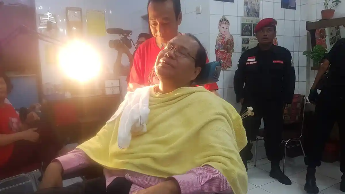 Rizal Ramli: Cukur Rambut di Ko Tang Seperti Seni