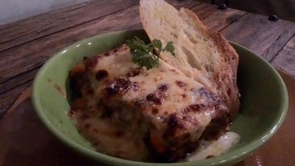 Cicipi Kelezatan Lasagna Italia Rasa Bandung