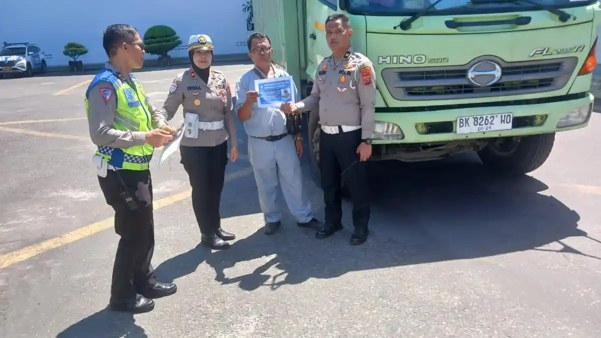 Sat Lantas Polres Pematangsiantar Edukasi Pengemudi dan Pengusaha Angkutan ODOL