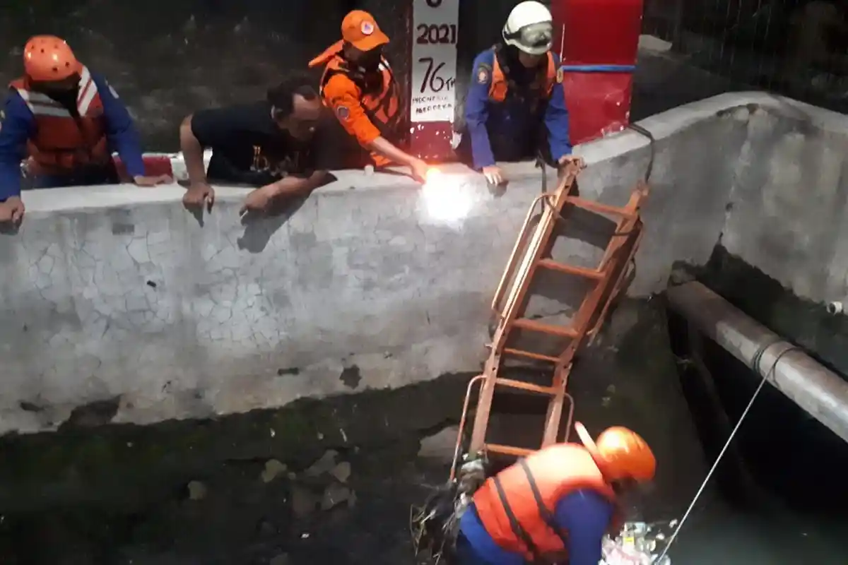 Bocah Perempuan yang Hanyut di Kali Induk Kramat Jati Sempat Minta Tolong ke Warga, Dikira Becanda