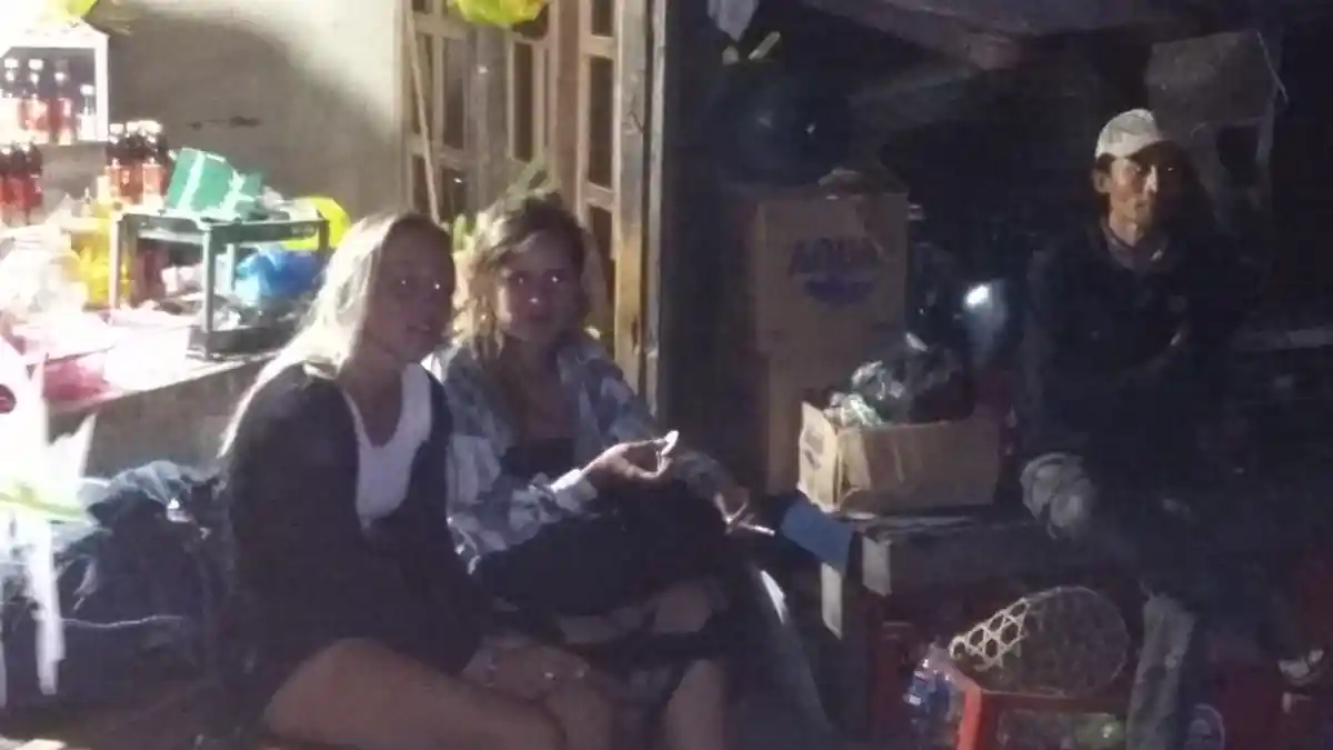 Andalkan Google Maps, Dua Bule Wanita Ini Malah Tersesat 7 Jam Saat Hendak Mendaki Gunung Batur