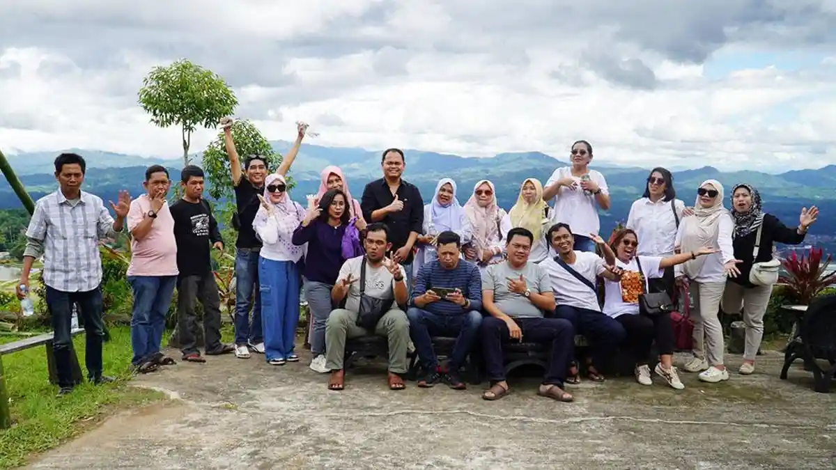 Merajut Silaturahmi, Alumni SMAN 1 Palopo Angkatan 98 Reuni di Toraja