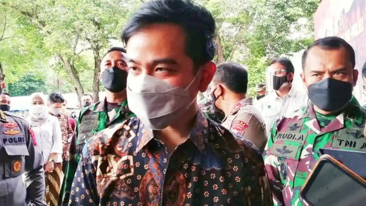 Jumlah Siswa Positif Covid-19 di Solo Bertambah, Wali Kota Gibran: Tenang Saja 