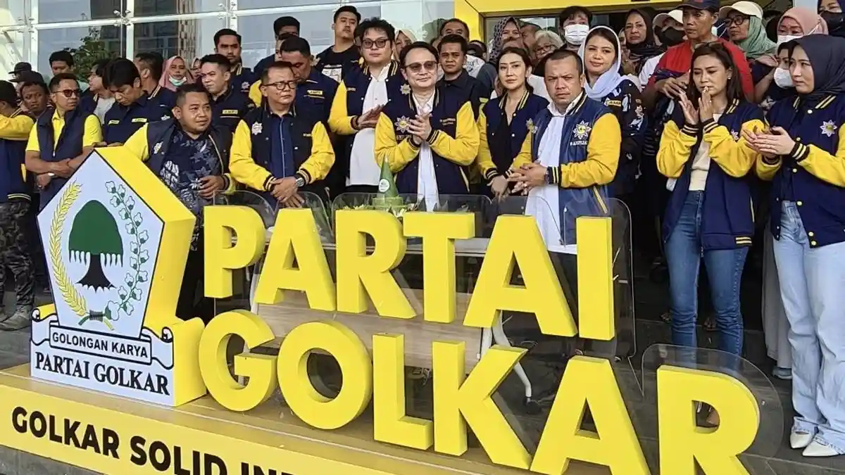 Ikuti Arahan Bahlil, AMPI Rayakan HUT ke-48 Bersama Warga di Kantor Golkar - Tribunnews.com