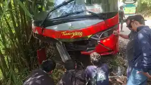 20260411_kecelakaan-trans-jateng-2.jpg