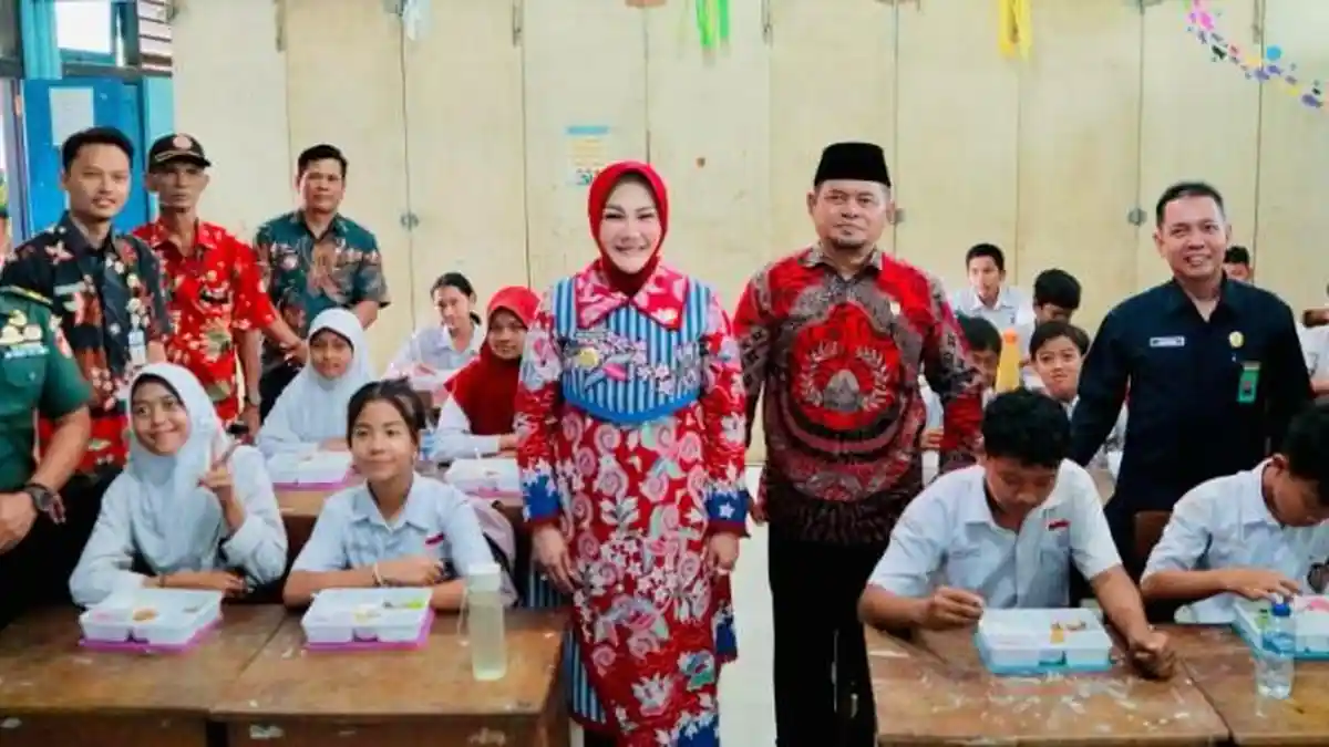 Bupati Sri Mulyan Pantau Uji Coba MBG di Klaten: Ketua DPRD Sebut Cukup Baik, Tunggu Petunjuk Teknis