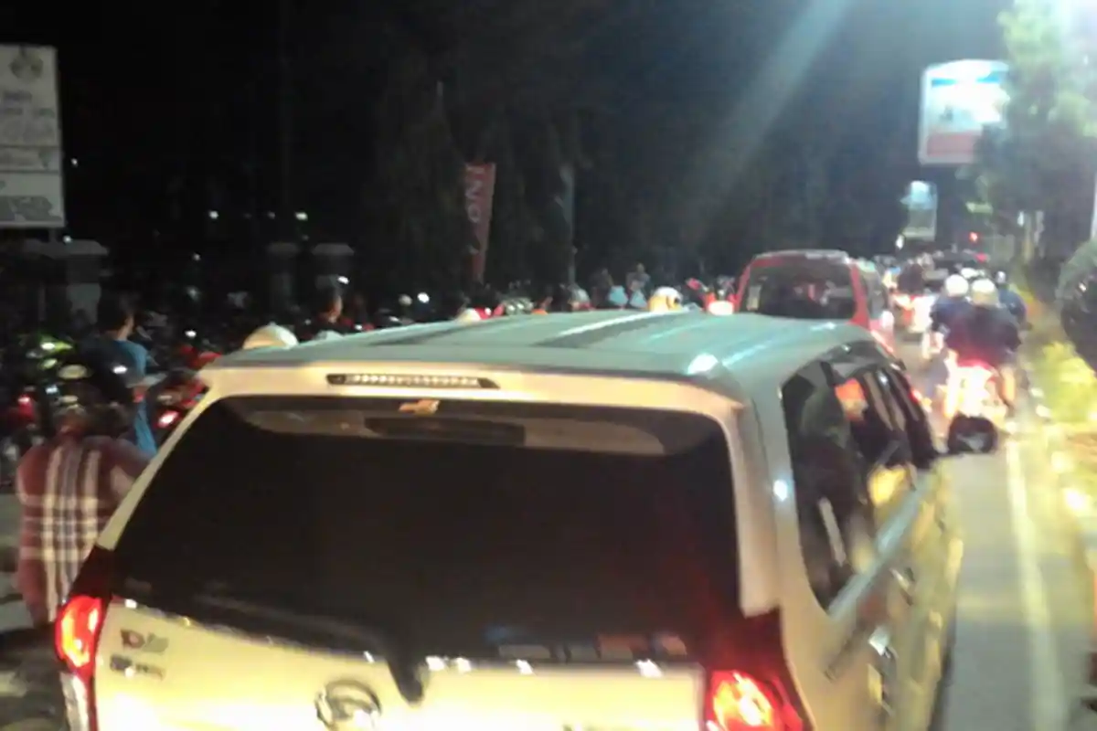 Listrik Padam Beberapa Waktu Jelang Pertandingan PBFC vs Semen Padang, Lalu-lintas Macet