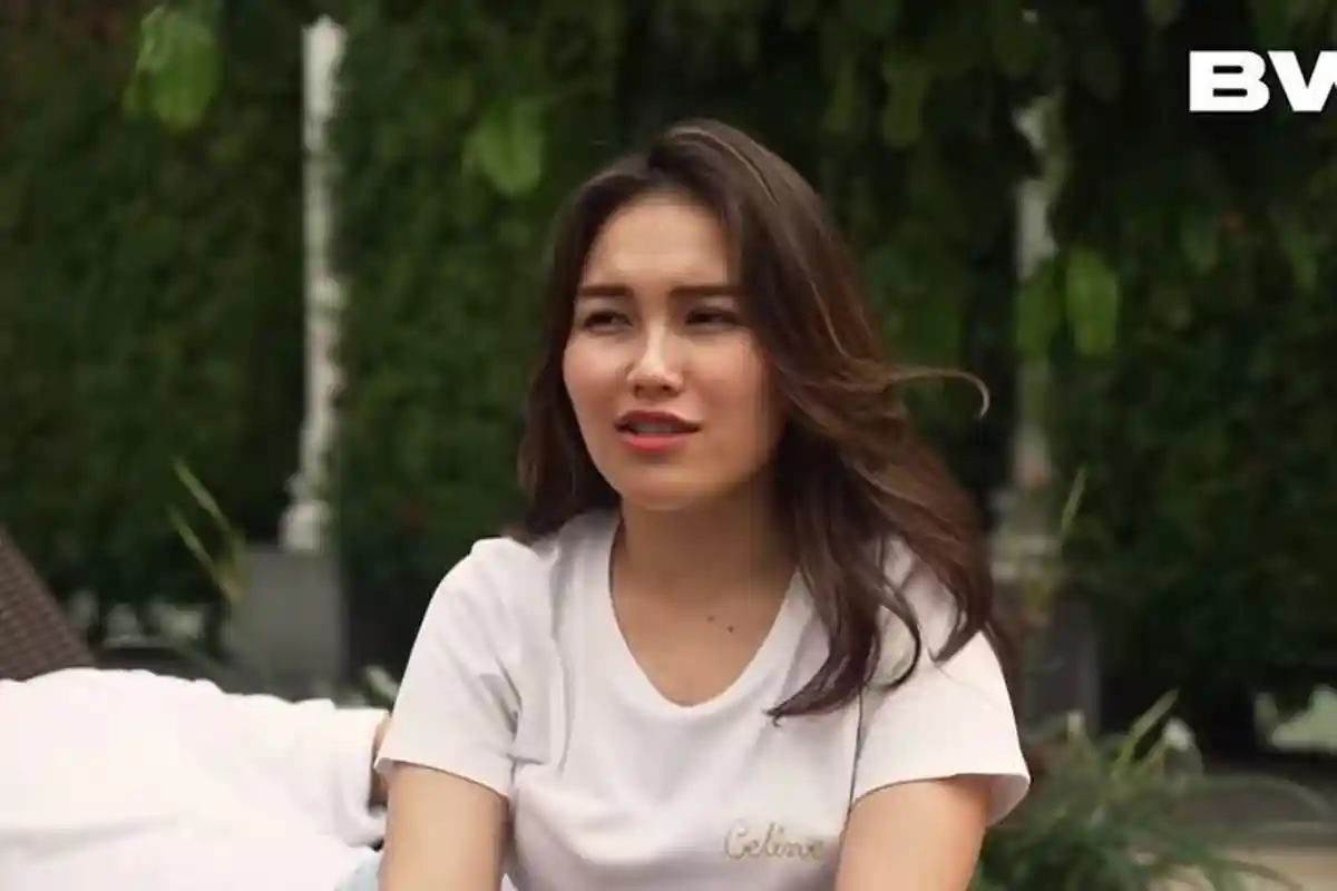 Ayu Ting Ting Sebut Ayah dan Ibunya Malu Ketemu Keluarga Boy William