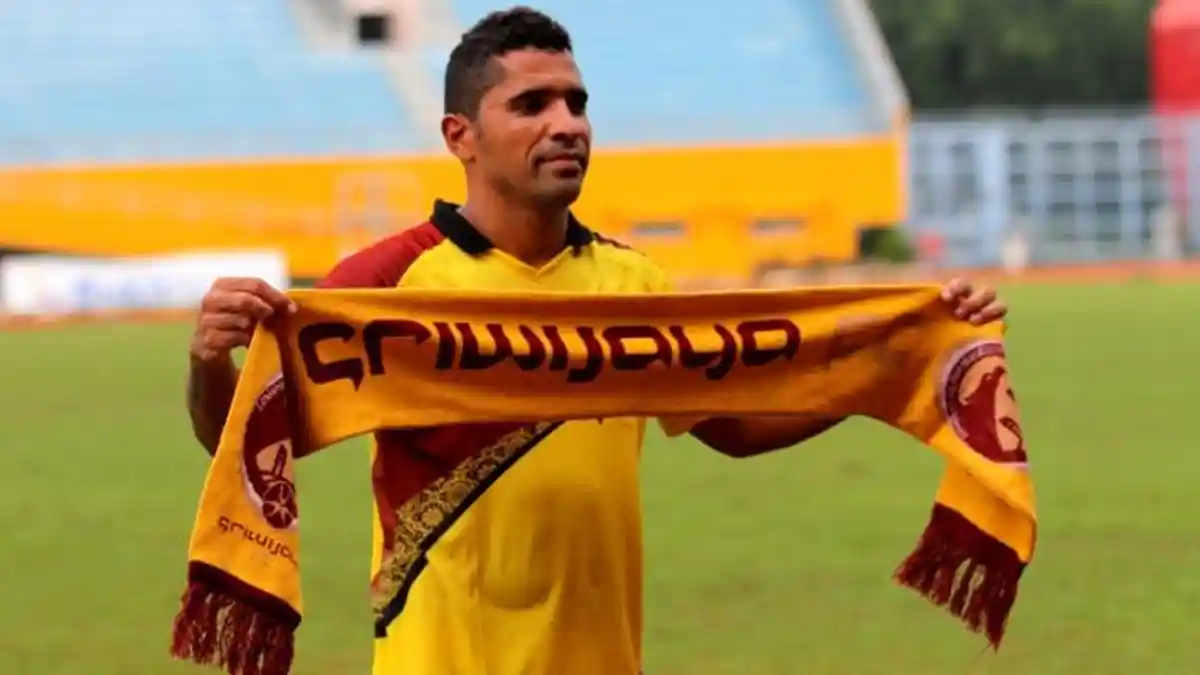 Manajer Arema Cronus: Kami Tak Gentar Hadapi Alberto Goncalves