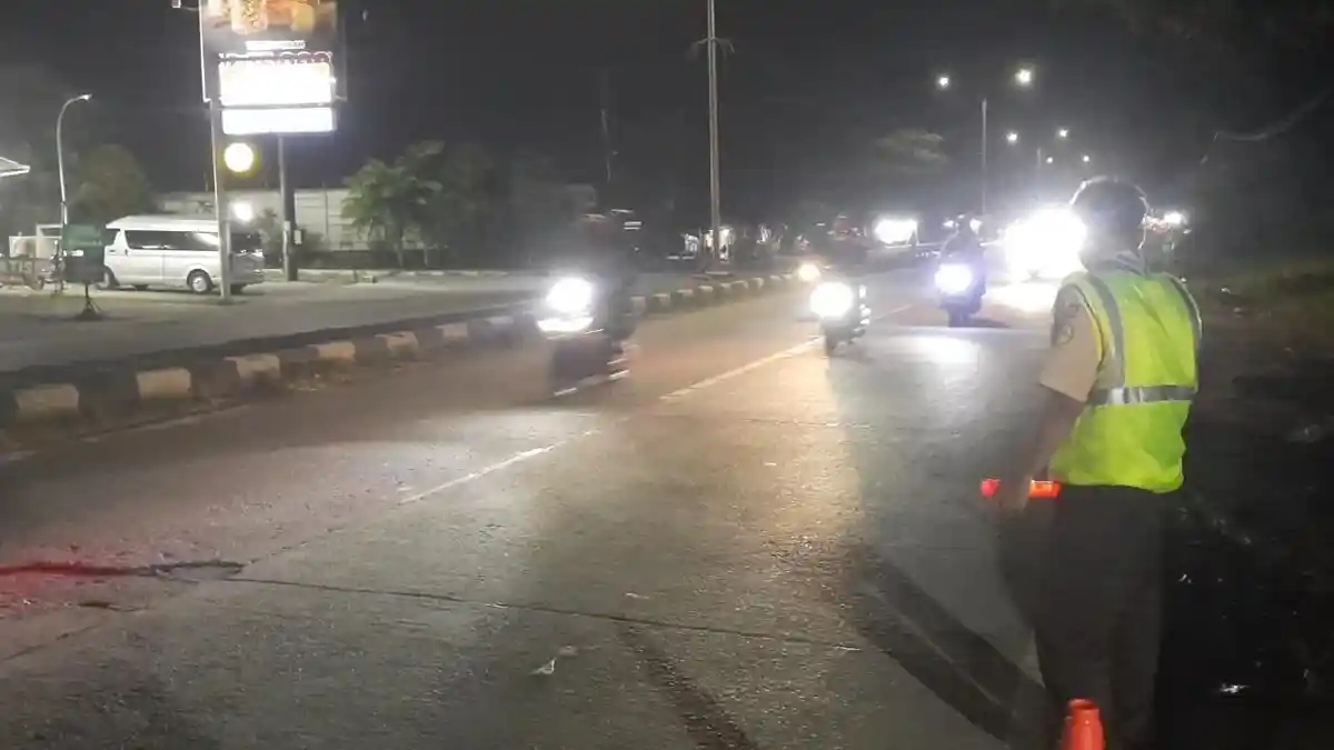 Volume Kendaraan Melintas di Jalan Arteri Karawang Menurun Jelang Lebaran