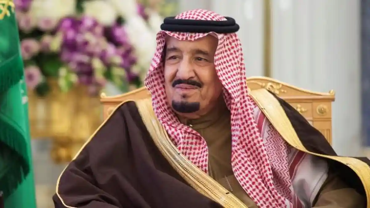 Raja Salman Pimpin Rapat Kabinet Arab Saudi dari Rumah Sakit, Sumber Anonim Sebut Kondisinya Stabil