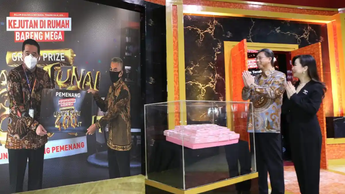 Nasabah Bank Mega Jombang Raih Hadiah Rp 800 Juta, dari Program Kejutan di Rumah Bareng Mega