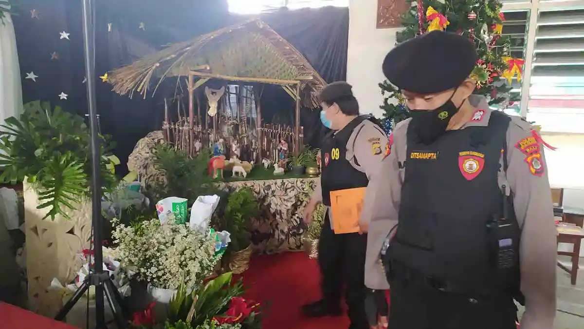 Batasi Jumlah Jemaat yang Datang, Gereja Paroki Santo Paulus Singaraja Beri Layanan Live Streaming