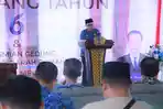 Pj-Bupati-Kayong-Utara-Romi-Wijaya-memberikan-kata-sambutan-saat-peresmian-Gedung.jpg
