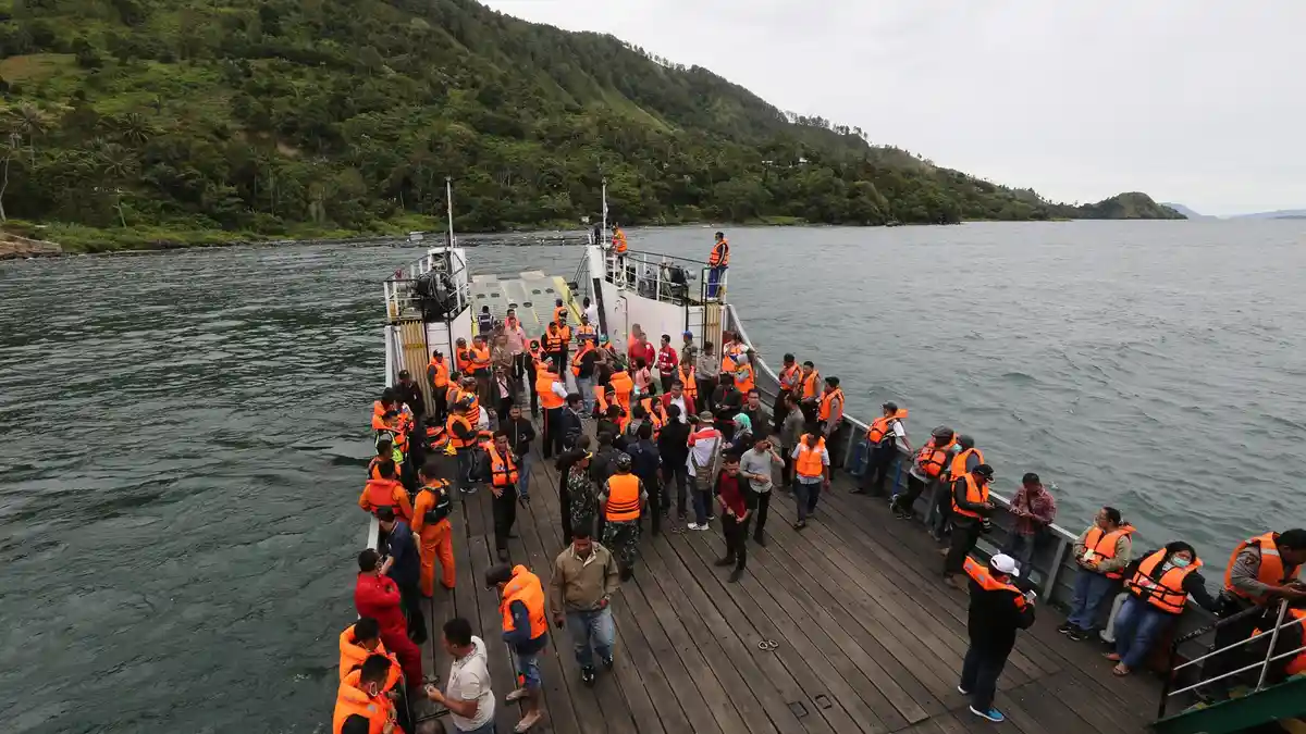 Korban Hilang Tercatat 196 Orang, Diduga Banyak yang Masih Berada dalam Bangkai Kapal