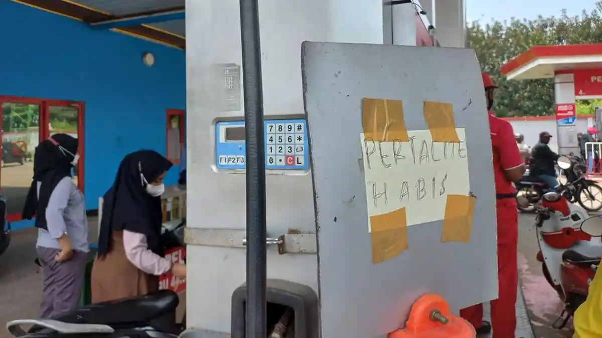 Harga Pertamax Naik, Erick Thohir Pastikan Stok Pertalite Mencukupi