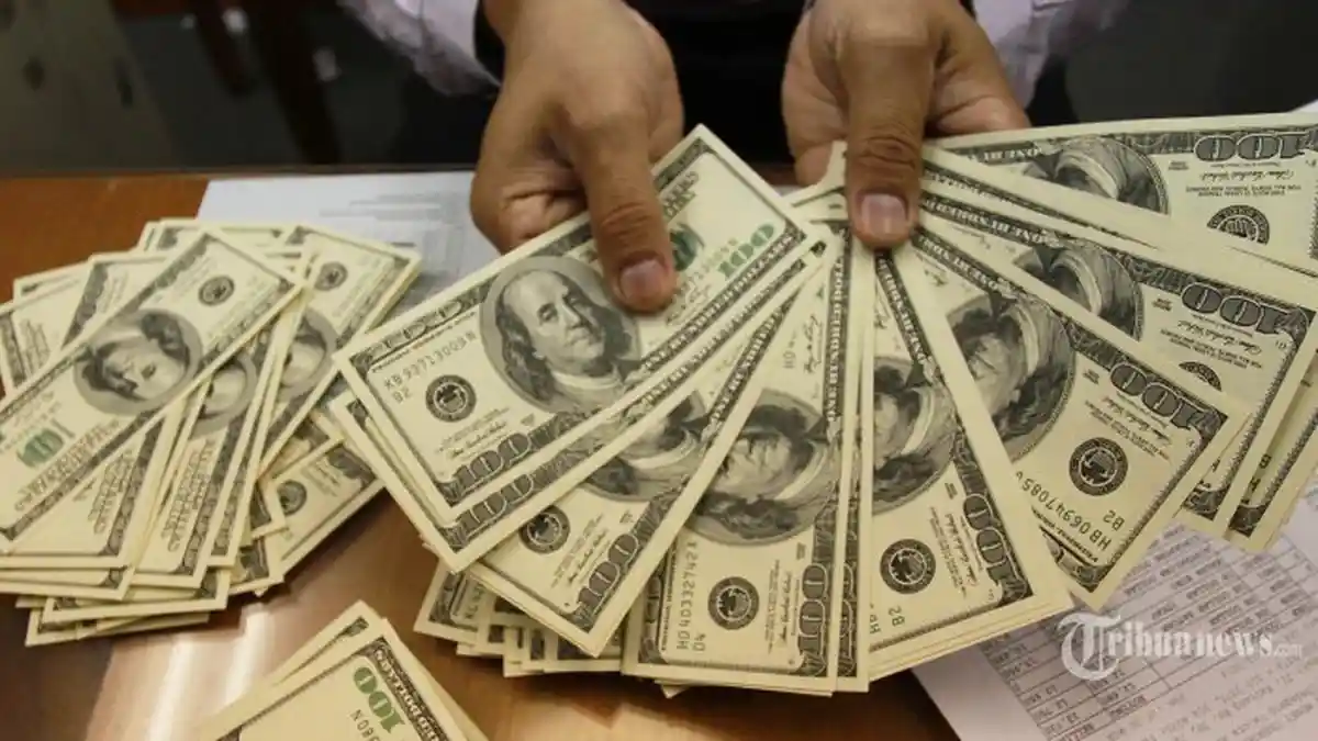 Rupiah Betah di Kisaran 13.000, Menteri Rini Resah