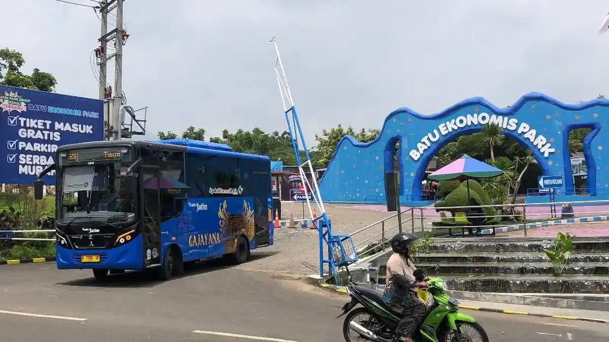 Naik Bus Trans Jatim Lebih Murah, Penumpang Bisa Turun di Batu Ekonomis Park