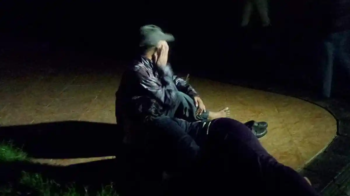 Kakek Ini Terpergok Mesum dengan Seorang Wanita dan Ngaku Iparnya. Tapi Wanita Itu Bilang Temannya