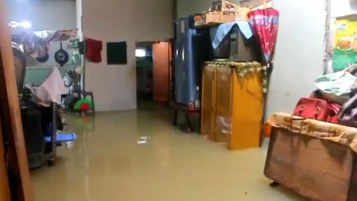 Perabotan Warga Rusak Dampak Terendam Banjir