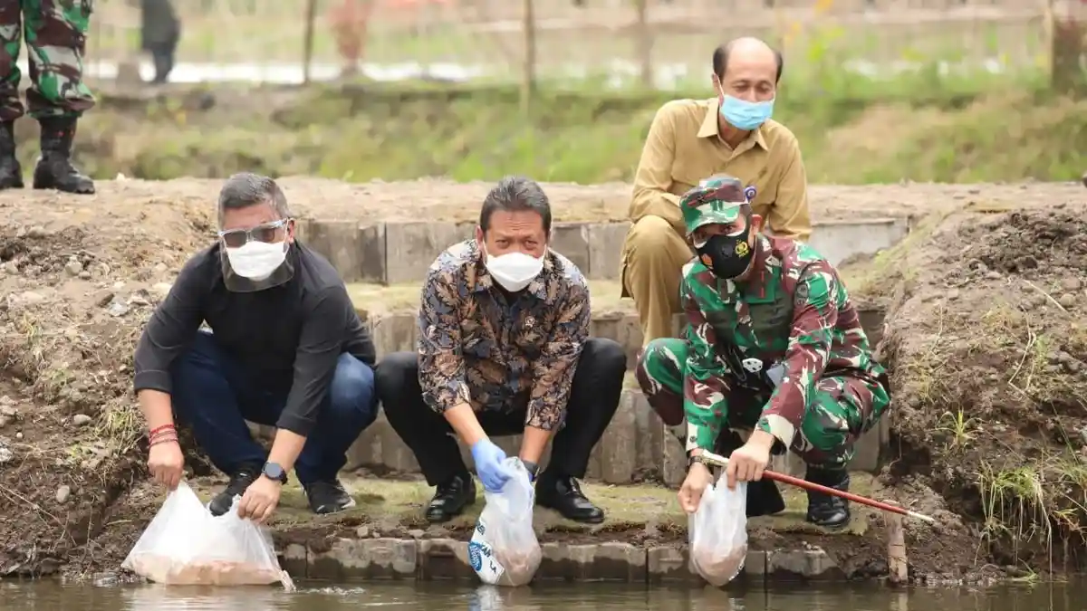 Menteri Trenggono: Pengembangan Perikanan Budidaya untuk Jaga Kelestarian
