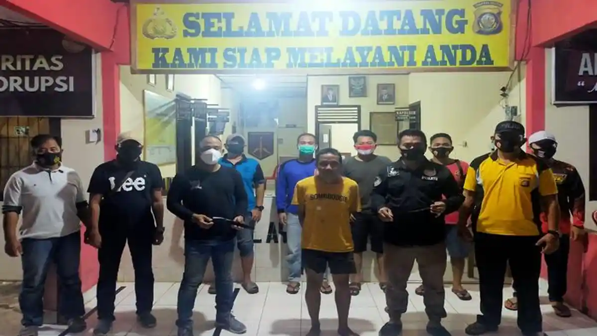 Beraksi Dari Semak-semak, Begal Meresahkan di OKI Pasrah Saat Petugas Temukan Pisau di Dalam Tasnya