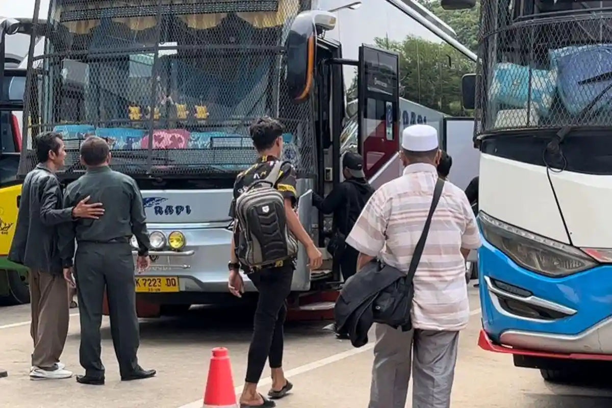 Jelang Puncak Arus Mudik Lebaran, Penumpang di Terminal Alam Barajo Jambi Naik 72 Persen