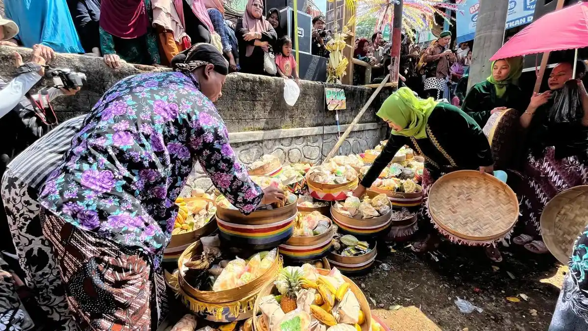 300 Tenong Diperebutkan Masyarakat Wonosobo dalam Tradisi Rakanan, Ini Arti dan Filosofinya 
