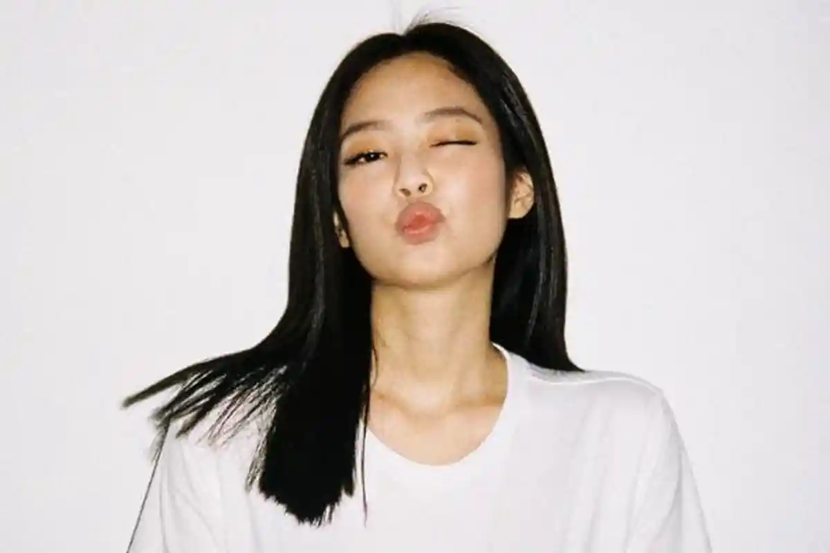 5 Idol K-Pop 'Terjebak' Skandal Palsu, Jennie BLACKPINK Digosipkan Pacaran dengan Produser