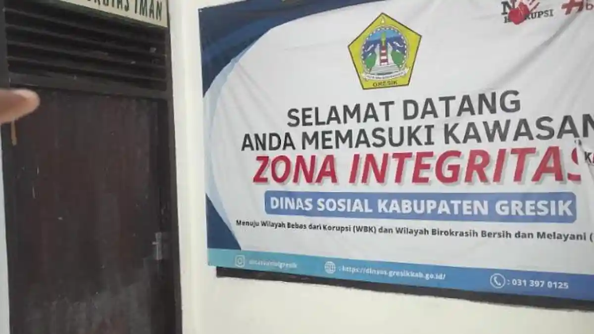 Identitasnya Dibajak Pihak Lain Untuk Pencairan PKH, Warga Gresik Tidak Bisa Membuka Buku Tabungan