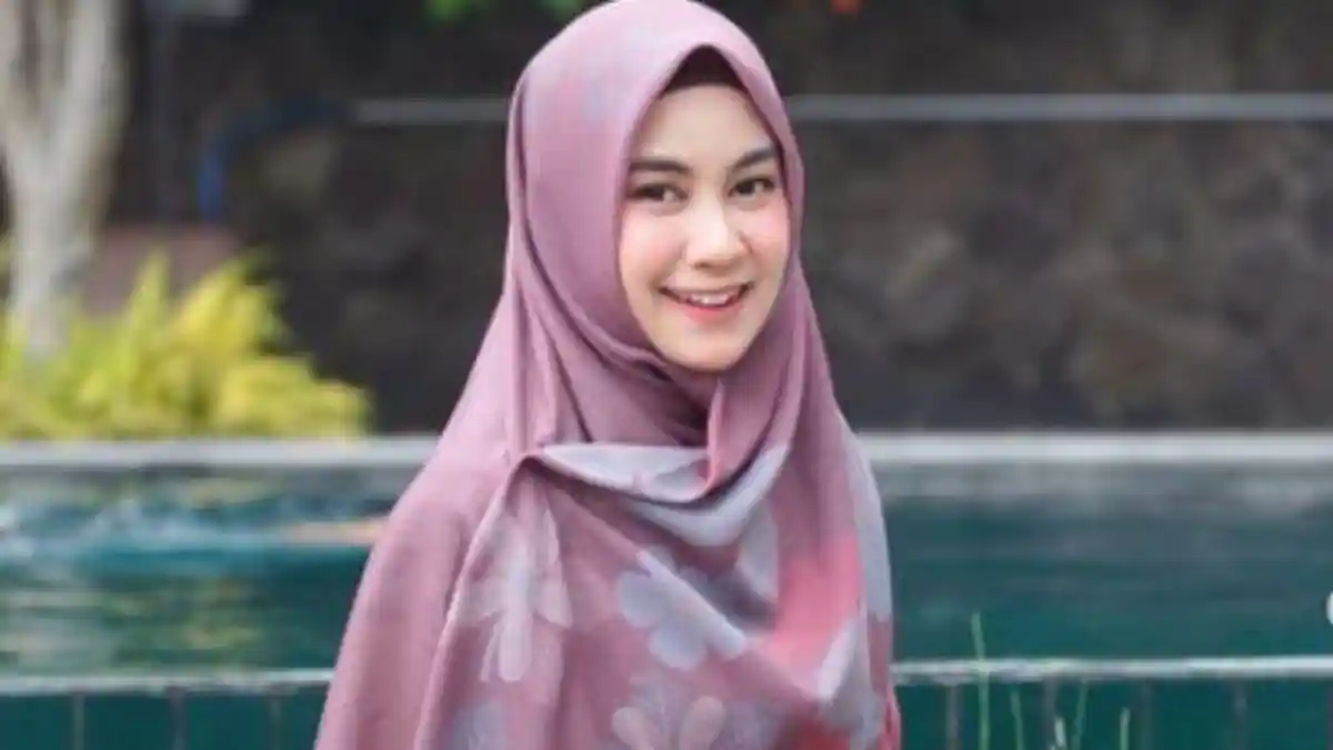 Rumah Artis Anisa Rahma Kebakaran, Eks Member Cherrybelle Ungkap Kronologi dan Kondisi Keluarga