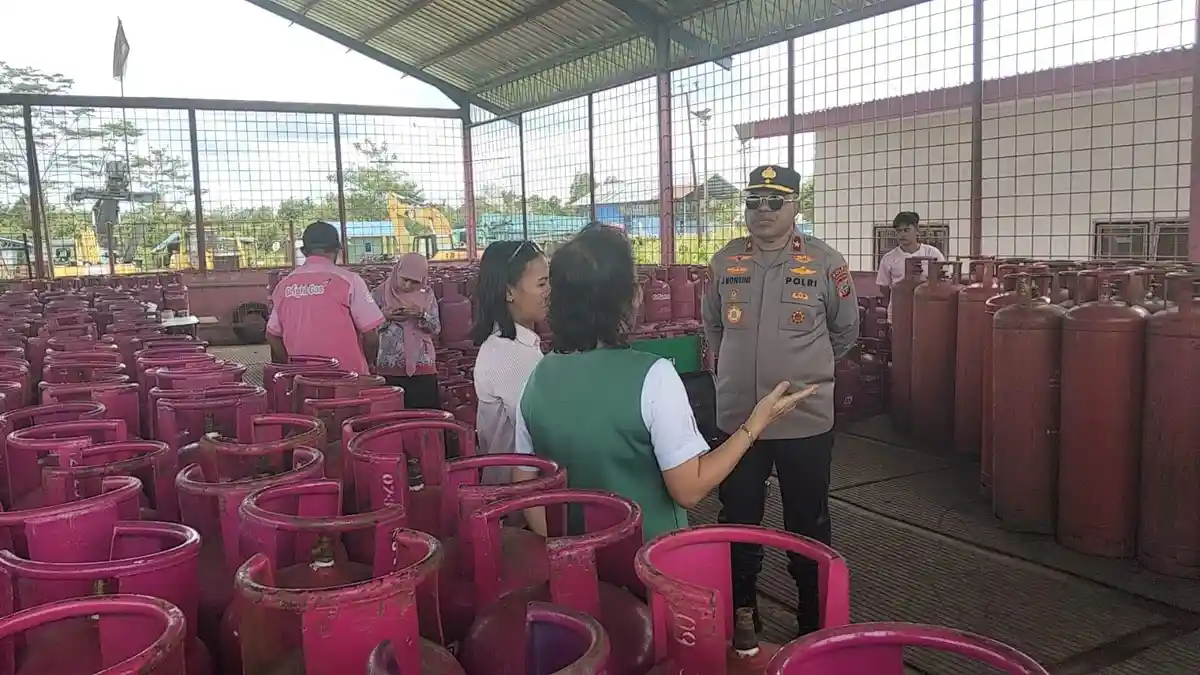 Kapolda Papua Tengah Tengah Sidak Gudang LPG di Mimika