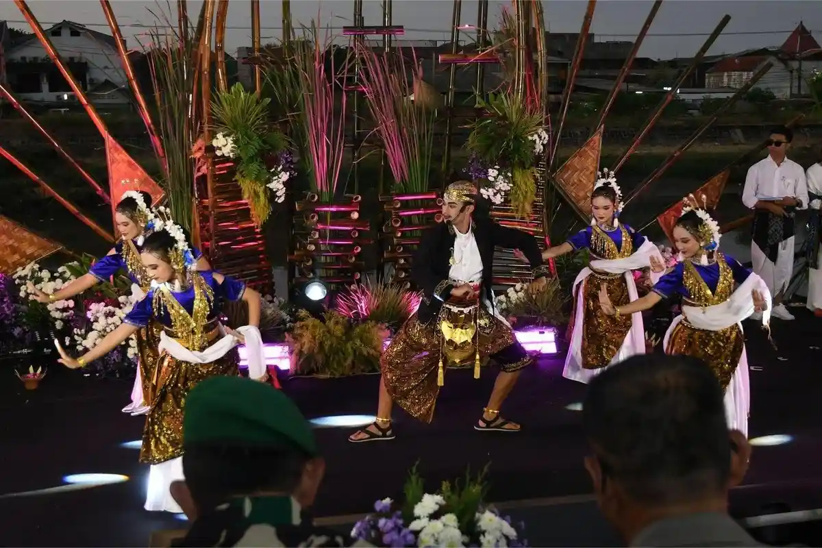 Sungai Jagir Bersolek,  Yayasan Hartari Sulap Bantaran Jadi Ruang Hijau dan Jogging Track Modern