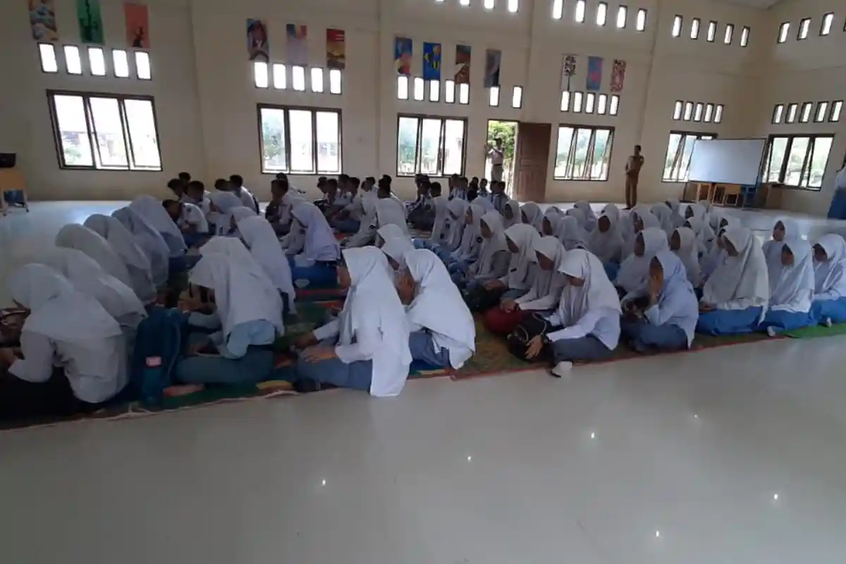 Sosialisasikan Bahaya Narkoba, Polsek Simpang Kiri Saweu Sikula ke SMA Unggul Subulussalam