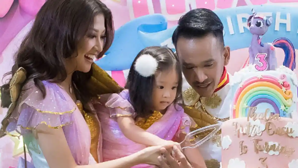Bertema Kerajaan, Intip 10 Potret Serunya Ulang Tahun Anak Ruben Onsu dan Sarwendah