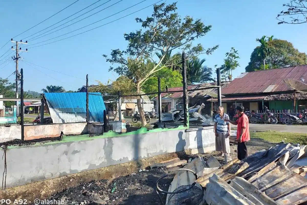 Rumah Janda Dua Anak di Simeulue Ludes Terbakar, tak Ada Korban Jiwa, Sumber Api Masih Diselidiki