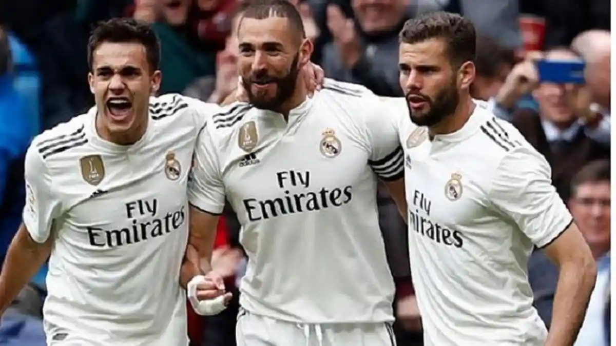 Hasil Akhir Real Madrid vs SD Eibar, Benzema Borong Dua Gol Menangkan Los Blancos  2-1