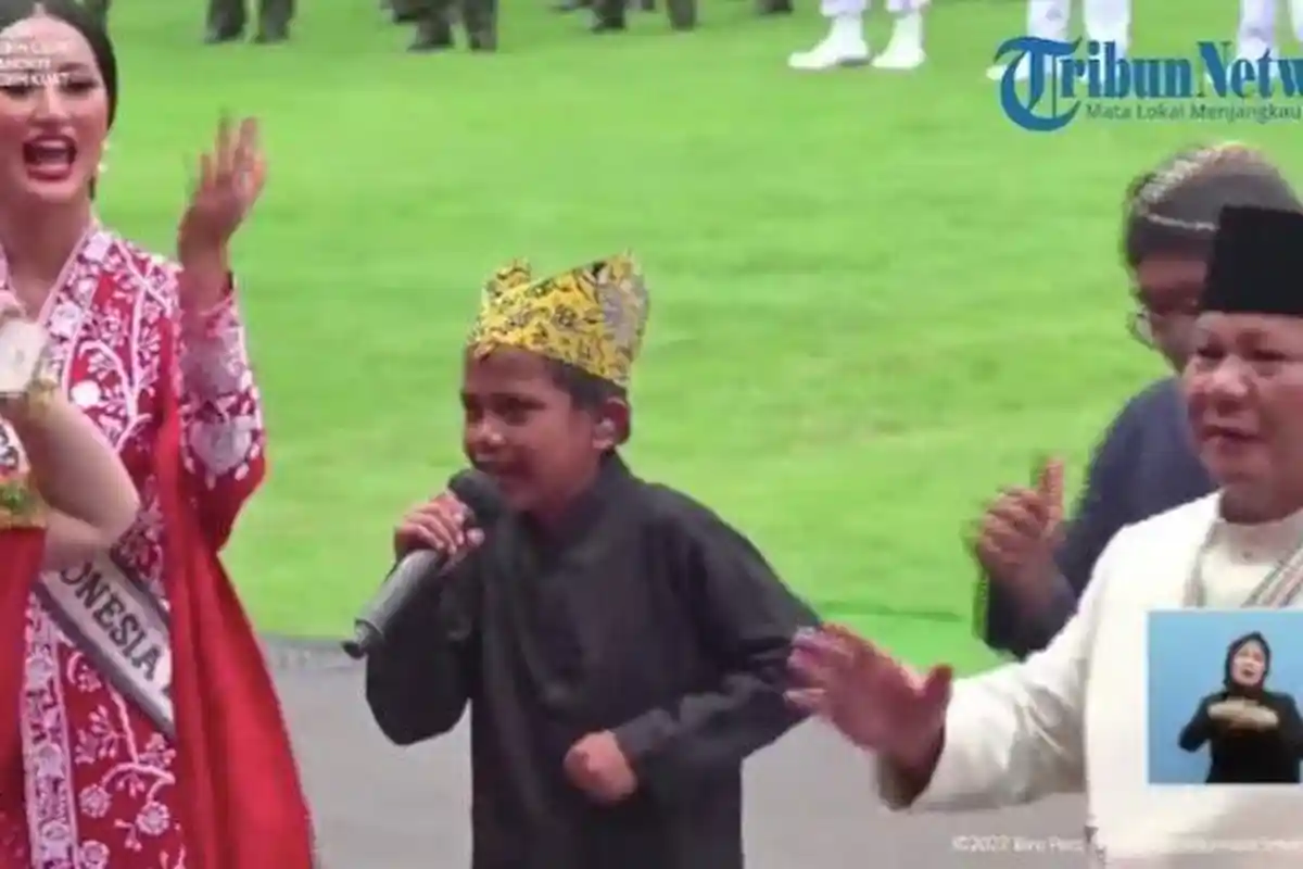 Cerita Prabowo Subianto Berani Jadi Orang Pertama Turun Berjoget Bareng Farel Prayoga di Istana